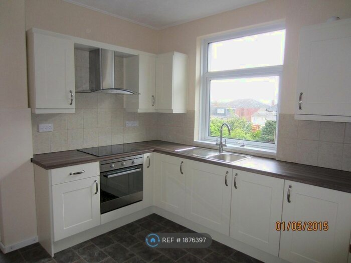 2 Bedroom Bungalow To Rent In Seacroft Road, Plymouth, PL5