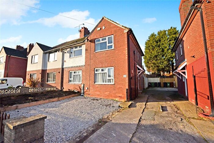 3 Bedroom Semi-Detached House To Rent In Fairfax Avenue, Drighlington, Bradford, West Yorkshire, BD11