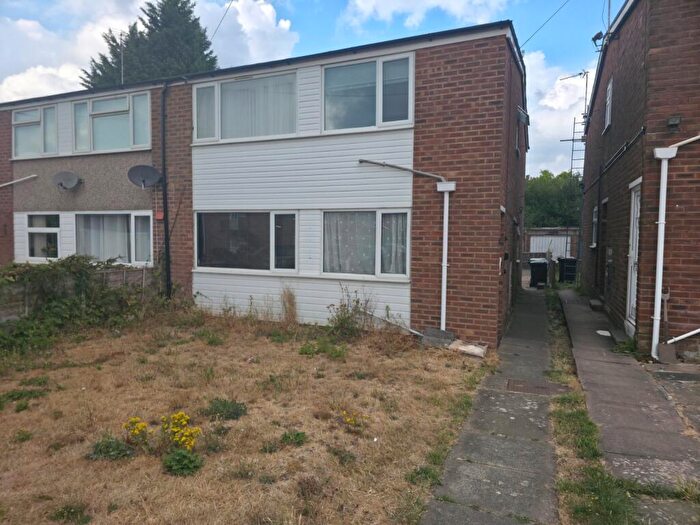 2 Bedroom Maisonette For Sale In Fieldview Close, Exhall, Coventry, Warwickshire, CV7