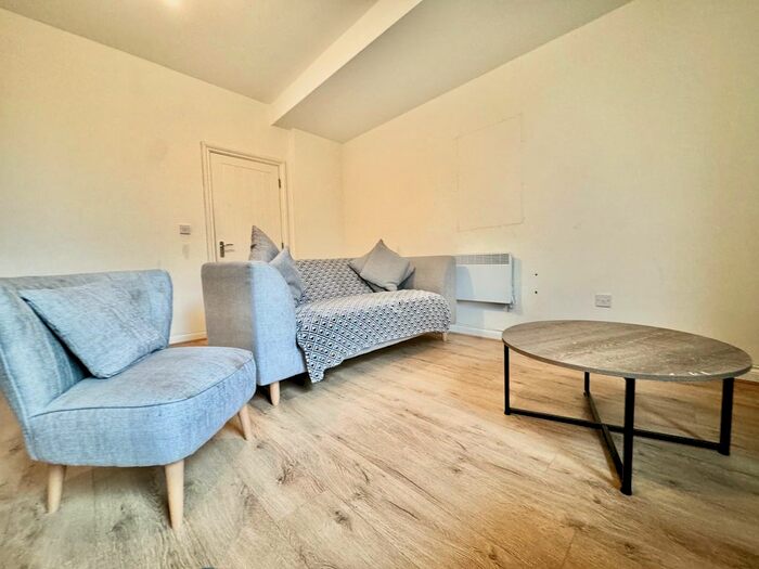 1 Bedroom Flat To Rent In Sugar Well Court, Meanwood Road, Leeds, LS7