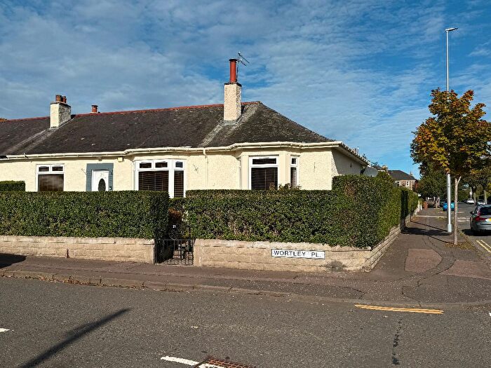 3 Bedroom Semi Detached House To Rent In Wortley Place, Stobswell, Dundee, DD4