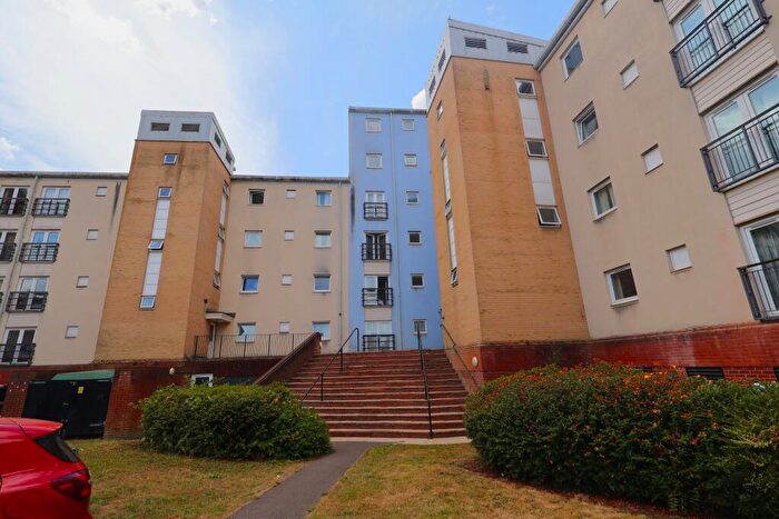 2 Bedroom Flat For Sale In White Star Place, Southampton, SO14