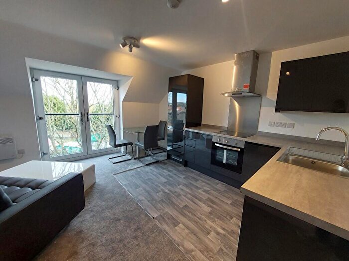1 Bedroom Apartment To Rent In Burton Road, Nottingham, Nottinghamshire, NG4