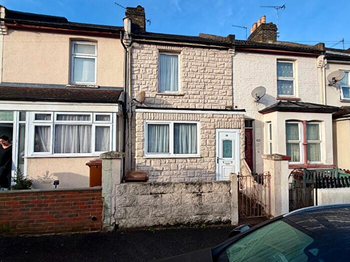 3 Bedroom Terraced House For Sale In Chaucer Road, Gillingham, Kent, ME7