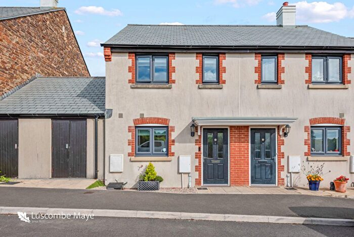 2 Bedroom End Of Terrace House For Sale In Mcilwraith Road, Salcombe, TQ8