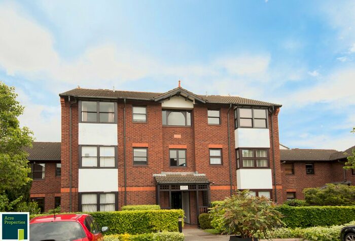 1 Bedroom Flat To Rent In Wellington Court, Mayfield Road, Shepherds Bush W12