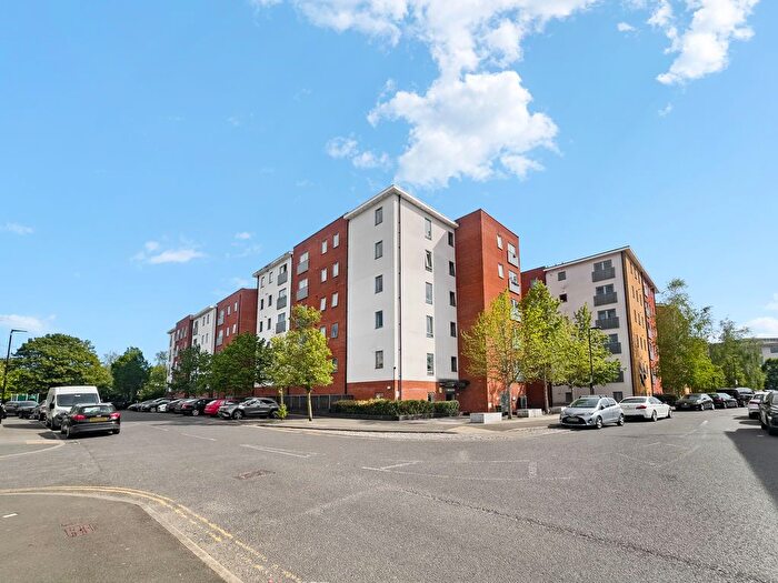 2 Bedroom Flat For Sale In Harborough House, Taywood Road, Northolt, UB5