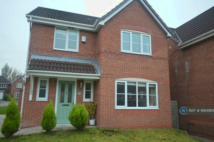 3 Bedroom Detached House To Rent In Nab Wood Drive, Chorley, PR7