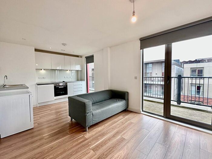 2 Bedroom Apartment To Rent In Slater Place, Liverpool, Merseyside, L1