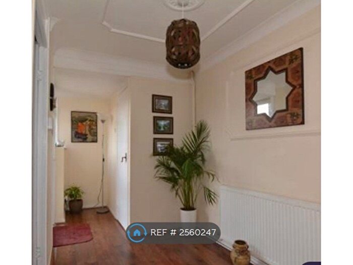 3 Bedroom End Of Terrace House To Rent In Merricks Lane, Basildon, SS16