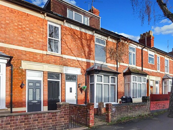 3 Bedroom Terraced House To Rent In Hawthorn Road, Kettering, NN15