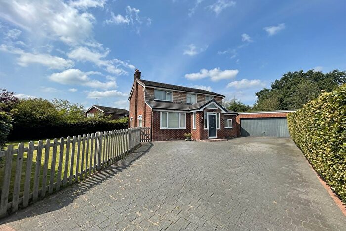 3 Bedroom Detached House For Sale In Hollytree Drive, Lower Peover, Knutsford, WA16