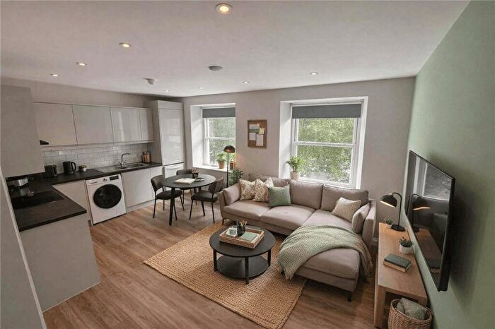 4 Bedroom Apartment To Rent In Hotwell Road, Bristol, Bristol, City Of, BS8