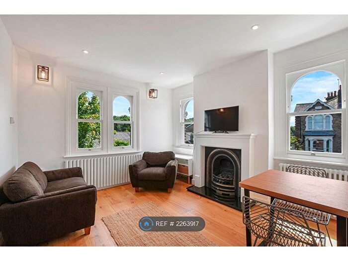1 Bedroom Flat To Rent In Bouverie Road, London, N16
