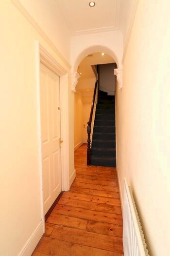 5 Bedroom House To Rent In Avenue Road, SO14