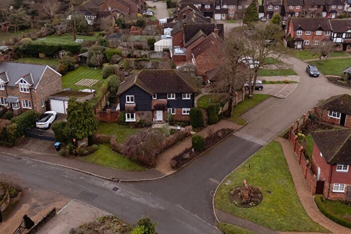 4 Bedroom Detached House For Sale In Clerks Croft, Bletchingley, RH1