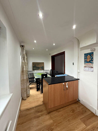 4 Bedroom Semi-Detached House To Rent In Weston Drive, Stanmore, Greater London, HA7