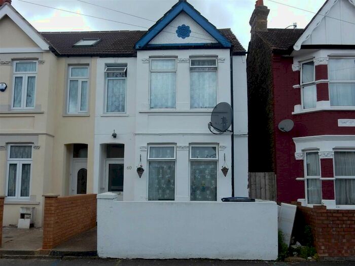 5 Bedroom End Of Terrace House To Rent In Northcote Avenue, Southall, UB1