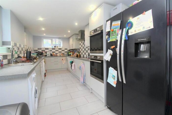 6 Bedroom Terraced House To Rent In Kingsland Terrace, Treforest, Pontypridd, CF37