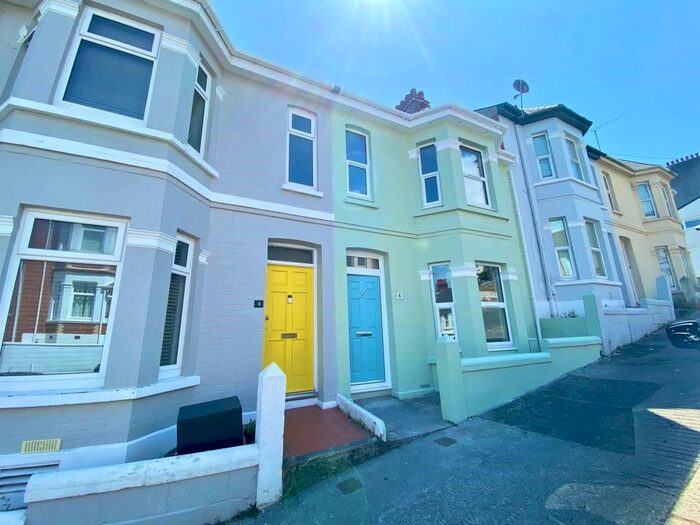 4 Bedroom Property To Rent In Kinross Avenue, Plymouth, PL4