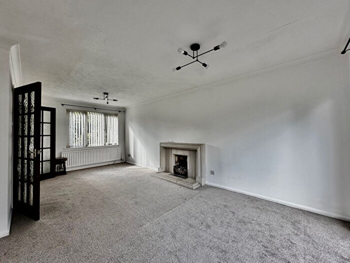 5 Bedroom Detached House To Rent In Primrose Lane, Croydon, CR0