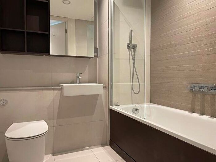 1 Bedroom Flat To Rent In Arbor House, New Cross, SE14