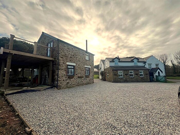 4 Bedroom Detached House For Sale In St. Agnes, TR5