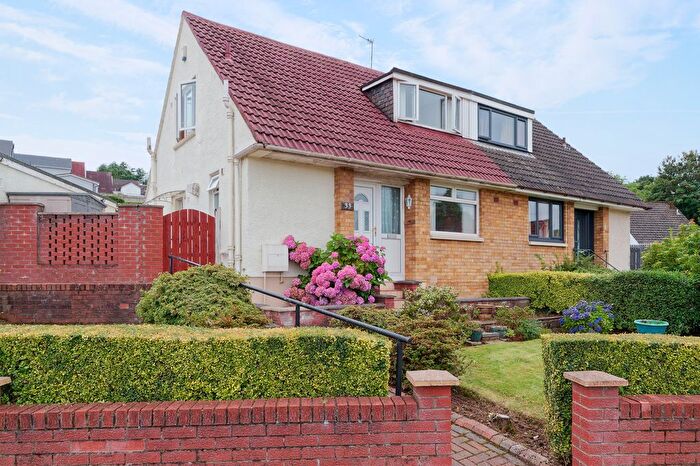 3 Bedroom Semi-Detached House For Sale In Thornwood Drive, Paisley, PA2