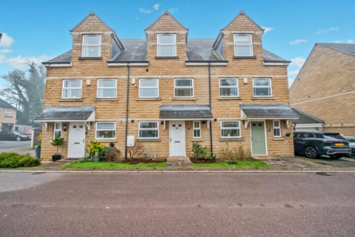 3 Bedroom Terraced House For Sale In Threelands, Birkenshaw, Bradford, West Yorkshire, BD11