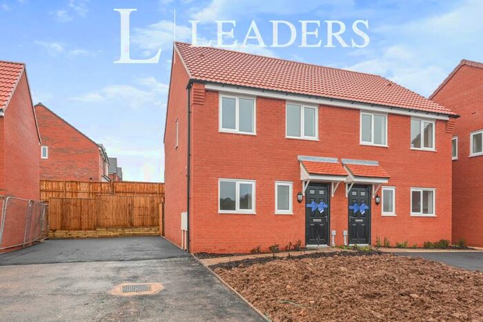 3 Bedroom Semi-Detached House To Rent In Aster Road, Shirebrook, NG20