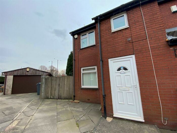 2 Bedroom House To Rent In The Mews, Miles Platting, Manchester, M40