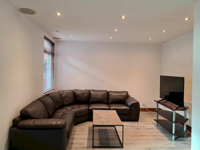 5 Bedroom Terraced House To Rent In Egerton Road, Liverpool, Merseyside, L15