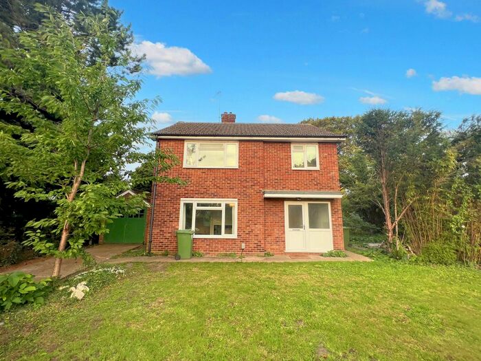 3 Bedroom Semi-Detached House To Rent In Windmill Lane, Histon, CB24