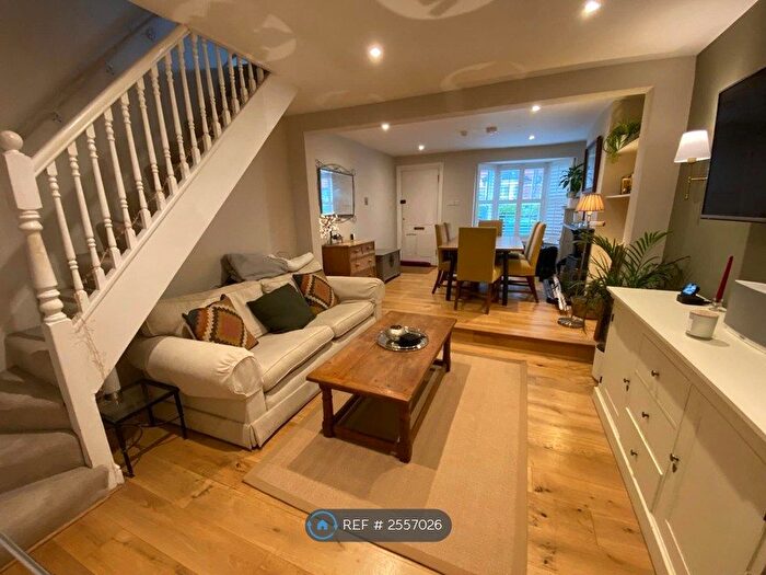 2 Bedroom Terraced House To Rent In Park Road, Henley-On-Thames, RG9