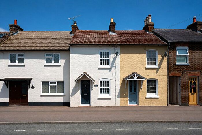 2 Bedroom Terraced House For Sale In Front Street, Slip End., LU1