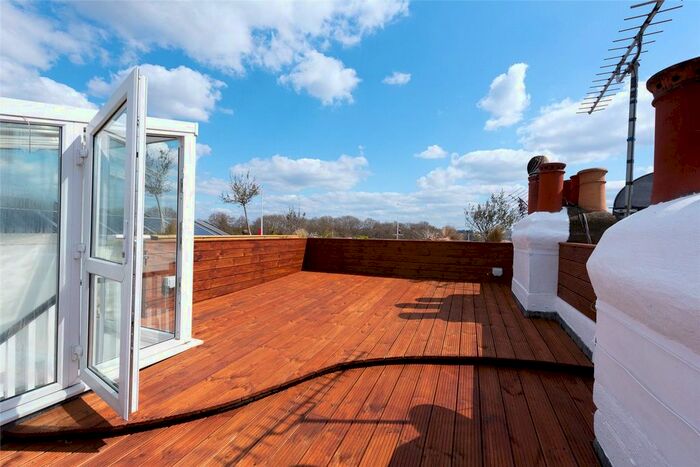 2 Bedroom Flat To Rent In Rotherwood Road, London, SW15