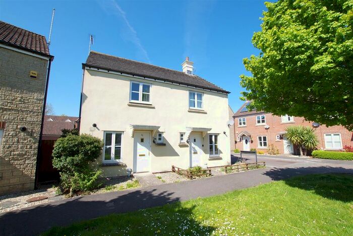 2 Bedroom Semi-Detached House To Rent In Cookham Road, Oakhurst, Swindon, SN25
