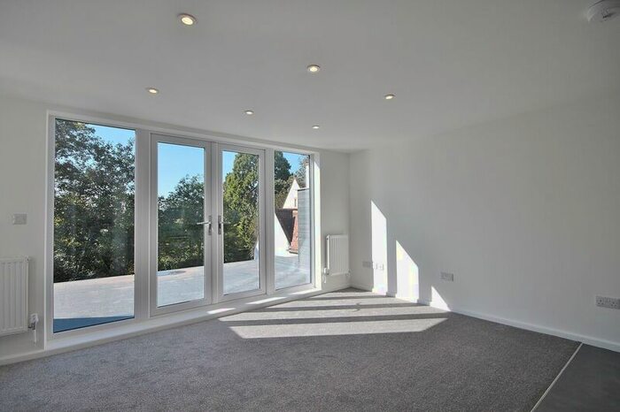 1 Bedroom Flat To Rent In Cowley Road, Oxford, OX4