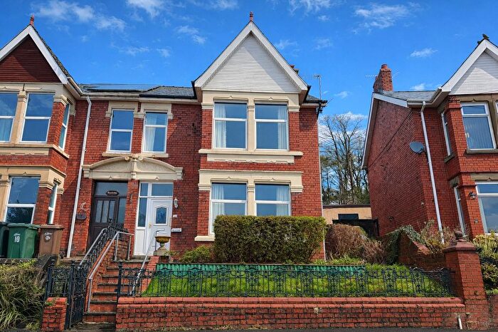 4 Bedroom Semi Detached House For Sale In Gelli Crescent, Risca, NP11