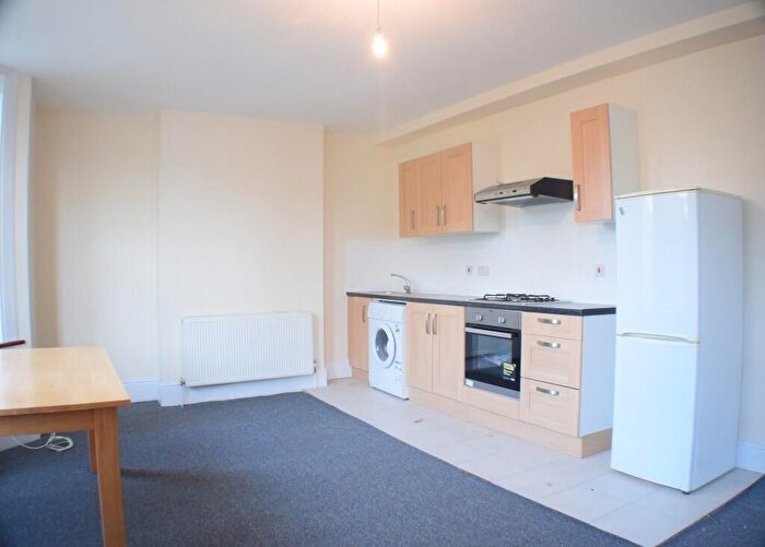 4 Bedroom Flat To Rent In Priory Park Road, London, NW6