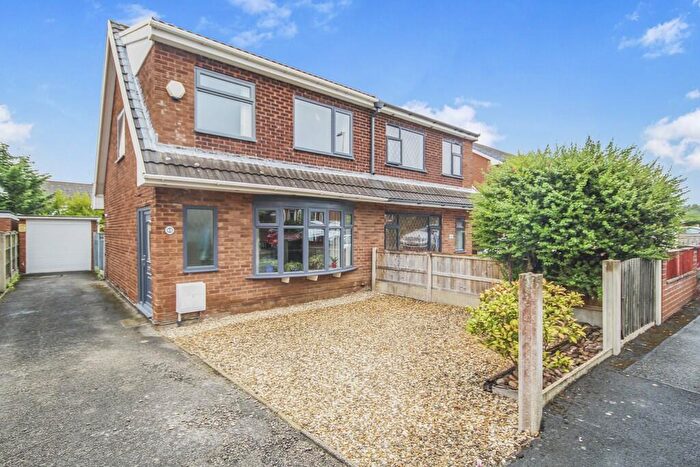 3 Bedroom Semi-Detached House For Sale In Tecwyn Drive, Connah's Quay, CH5