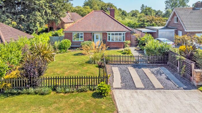 3 Bedroom Detached Bungalow For Sale In Church End, Cawood, Selby, YO8