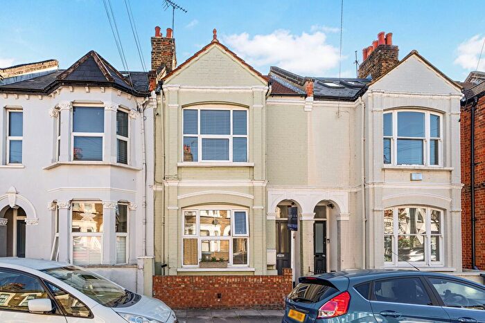 1 Bedroom Flat For Sale In Felixstowe Road, Kensal Rise, London, NW10
