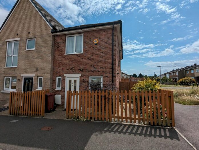 2 Bedroom Semi-Detached House To Rent In Eddleston Way, Tilehurst, Reading, RG30