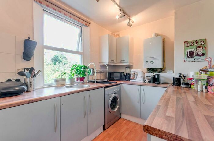 1 Bedroom Flat To Rent In Alexandra Road, Wimbledon, London, SW19