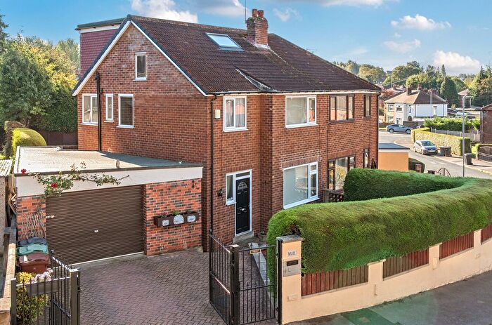 4 Bedroom Semi-Detached House For Sale In Whitebridge Crescent, Temple Newsam, Leeds, LS9