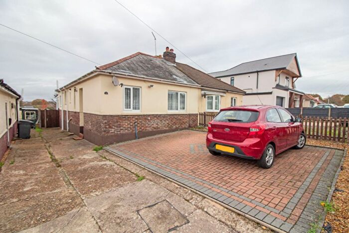 2 Bedroom Semi-Detached Bungalow For Sale In Frances Road, Purbrook, PO7