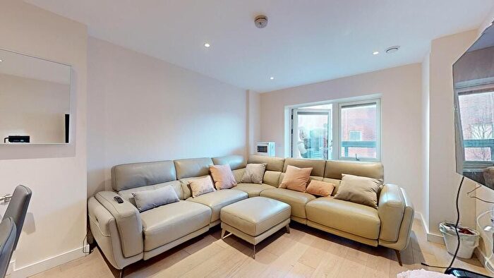 3 Bedroom Flat To Rent In Wilkinson Close, London, NW2