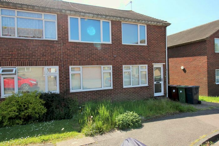 2 Bedroom Maisonette To Rent In St. Vincents Way, Potters Bar, EN6