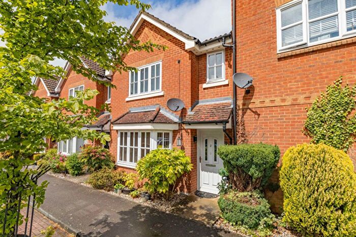 3 Bedroom Terraced House For Sale In White Willow Close, Ashford, TN24